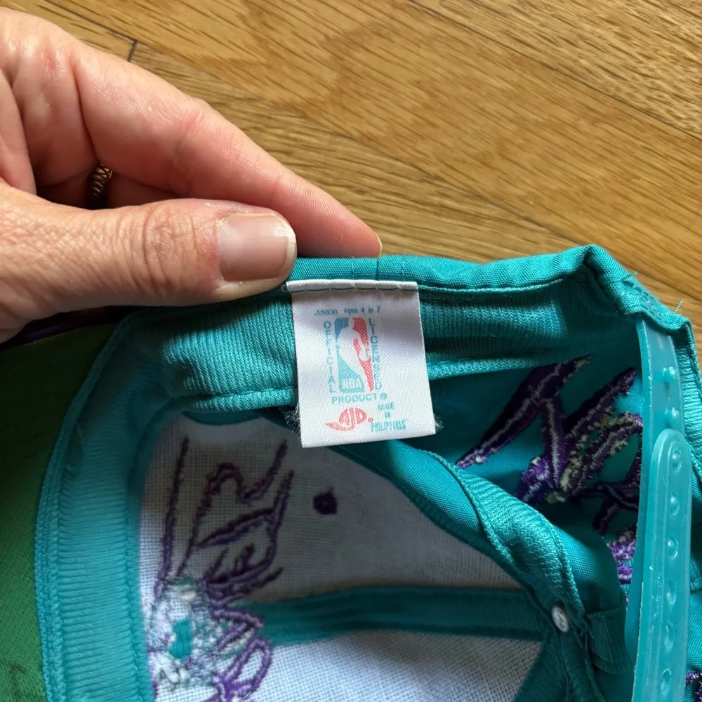 Vintage‎ Charlotte Hornets Official NBA Basketball Snapback Hat Cap Signed Kids